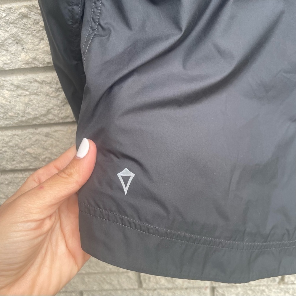 Ivivva by Lululemon Spring Seed Zip Up Wind Breaker Atlethic Jacket Size 14 - Picture 9 of 12